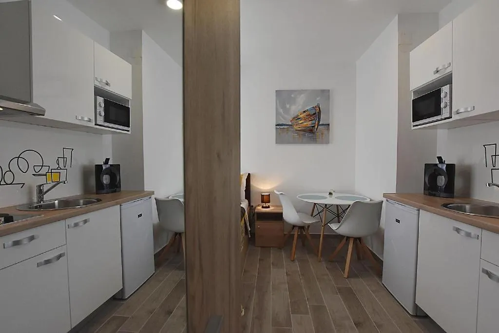 Roko & Borna Free Public Parking Apartment Zadar 0*,